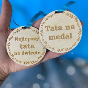 Medal drewniany na Dzień Taty Tata na medal