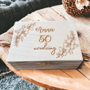 Skrzynka pudełko niezbędnik na 50 urodziny Imię 50 urodziny grawer