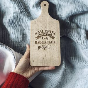 Deska do Krojenia Drewniana z Grawerem - Wyjątkowy Prezent na Dzień Babci i Dziadka W1